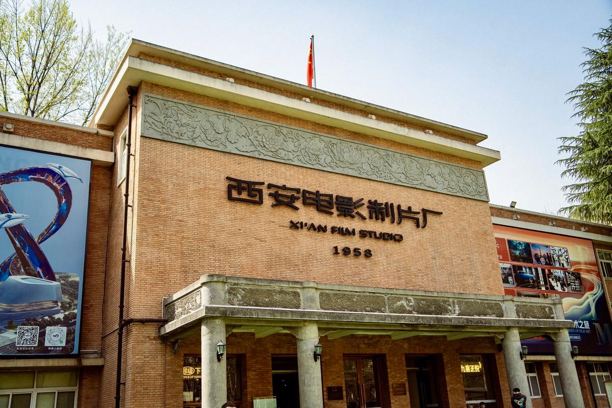 女人毛片18免费看的相关介绍