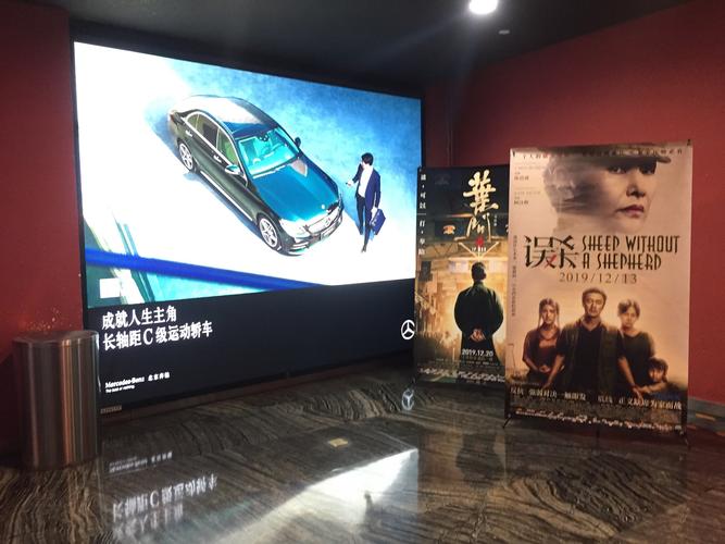 白丝美女被我操的相关介绍