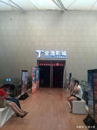 少妇 av 双飞的相关介绍