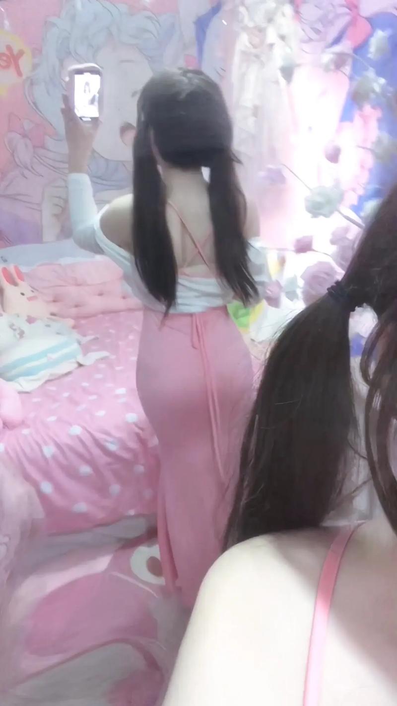 精品少妇嫩草av的相关介绍