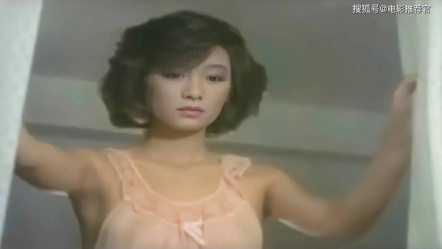 爆操美女同桌的相关介绍