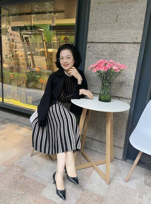 美女美臀后入啪啪的相关介绍