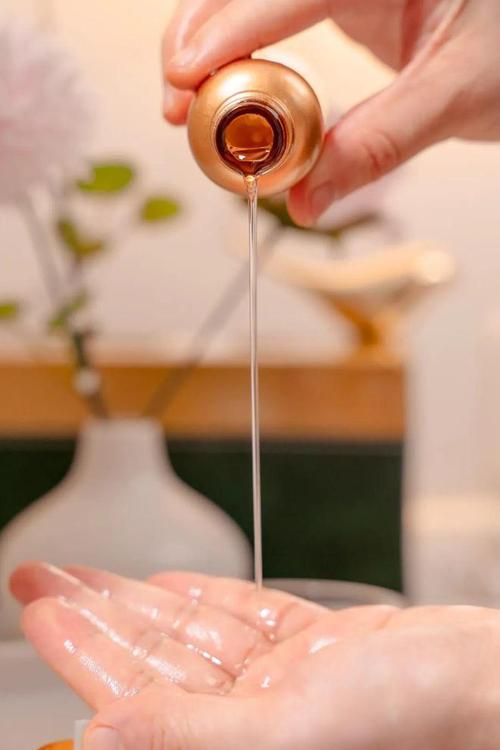 人妻精品欧美在线的相关介绍