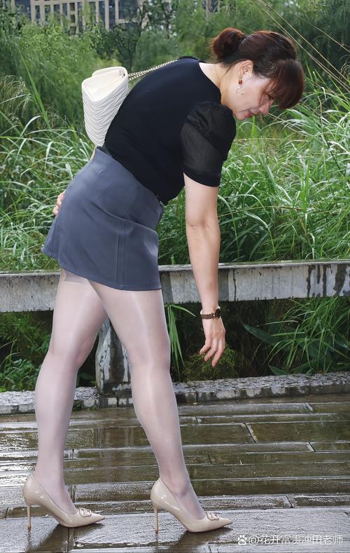 欧美人妻日韩人妻的相关介绍