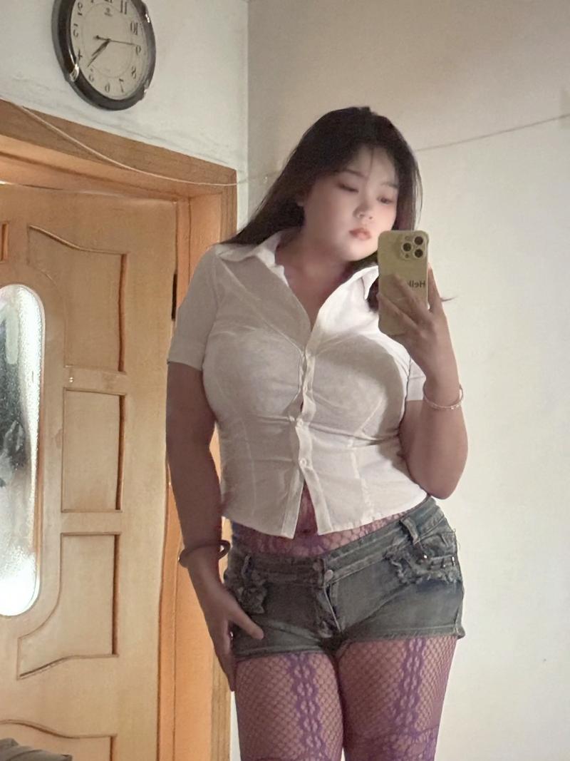 人妻熟女综合在线的相关介绍