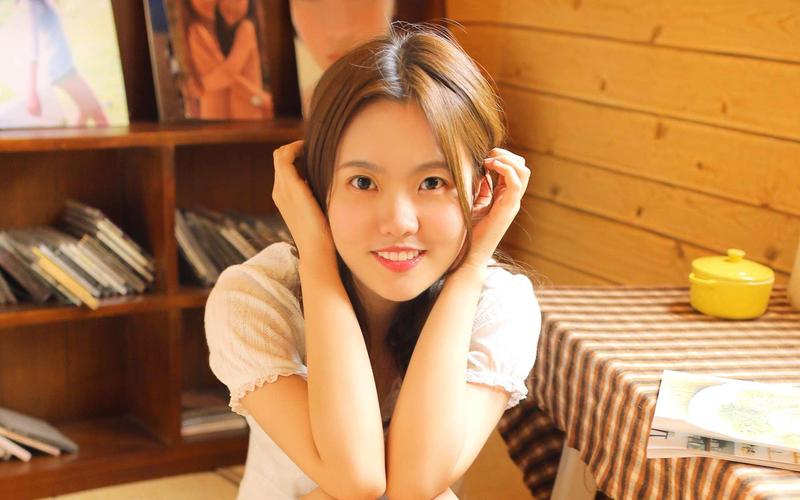 亚洲美女av一级二级在线黑人网站的相关介绍