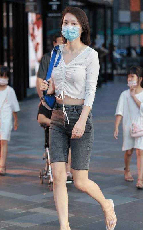 黄鳝女主播完整视频天狼影院的相关介绍