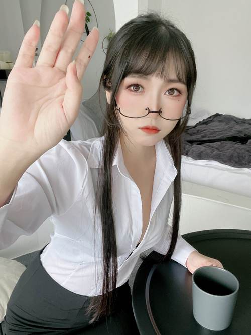 亚洲少妇熟女乱的相关介绍