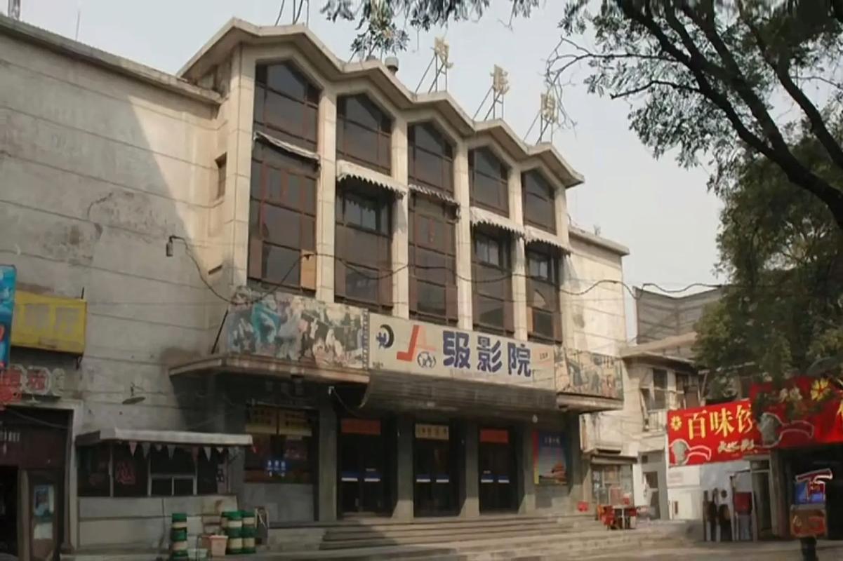 女秘书勾引老板的相关介绍