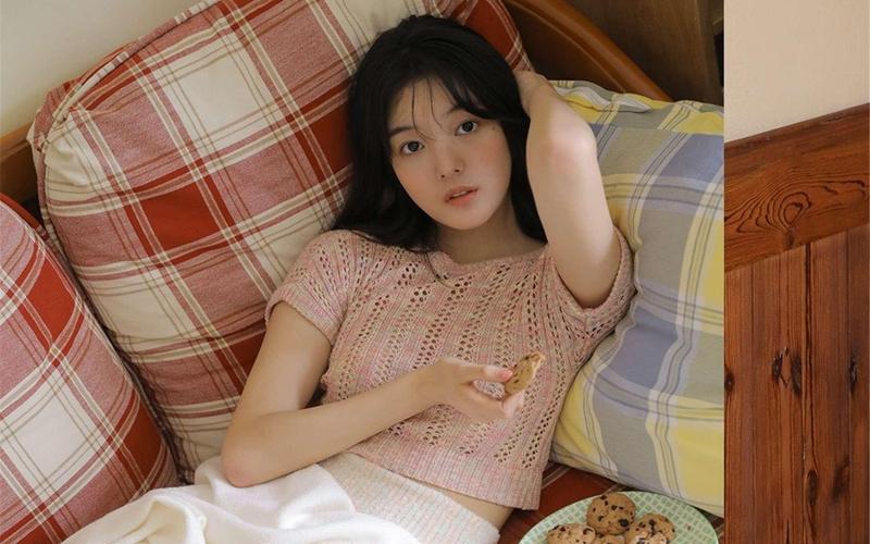 第一女秘书的相关介绍