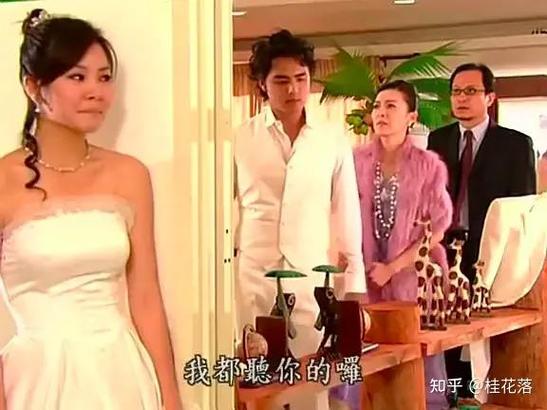 k罩杯人妻秘书的相关介绍