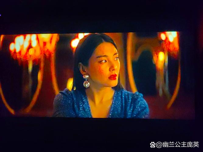 美女av一级片的相关介绍