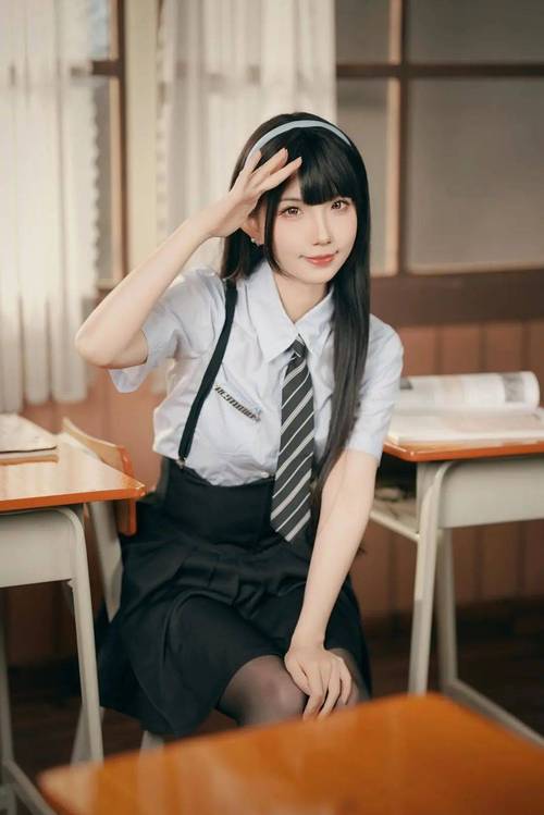 美女老师操我逼的相关介绍