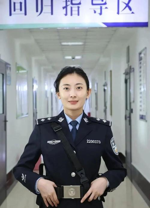 av 臀 后入 美女的相关介绍