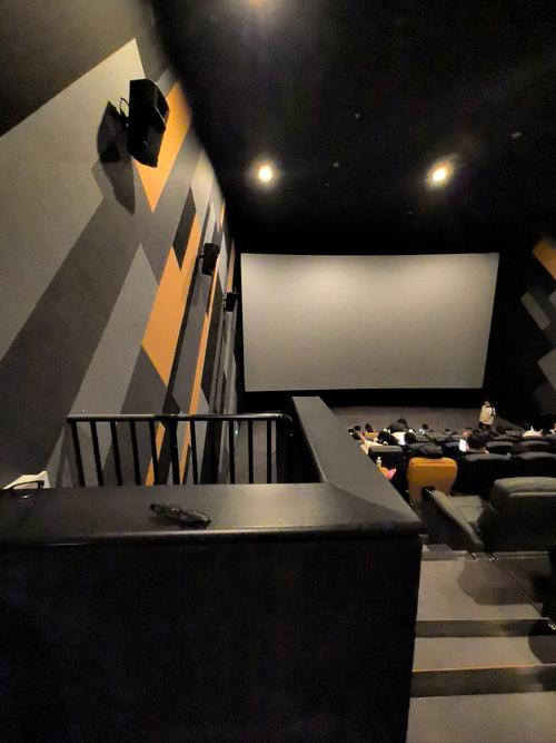 美女去衣内无遮挡18禁的相关介绍