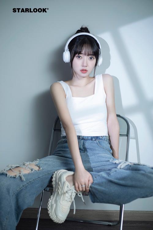 大乳秘书诱惑的相关介绍