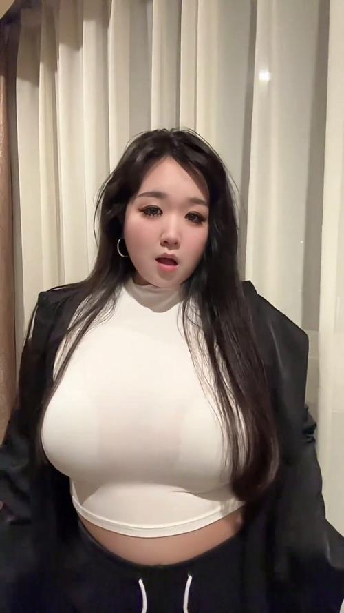 少妇av在线网址的相关介绍